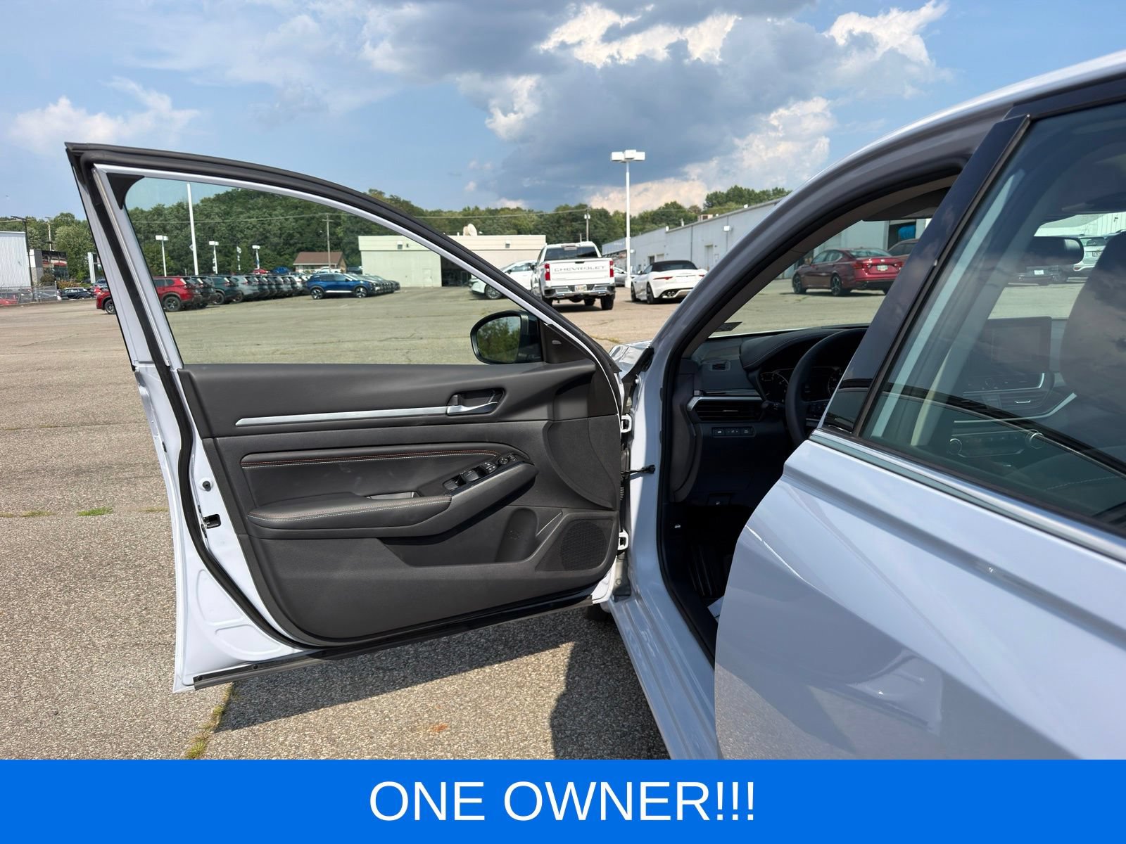Used 2023 Nissan Altima 2.5 SR w/ SR Premium Package AWD/4WD image 14