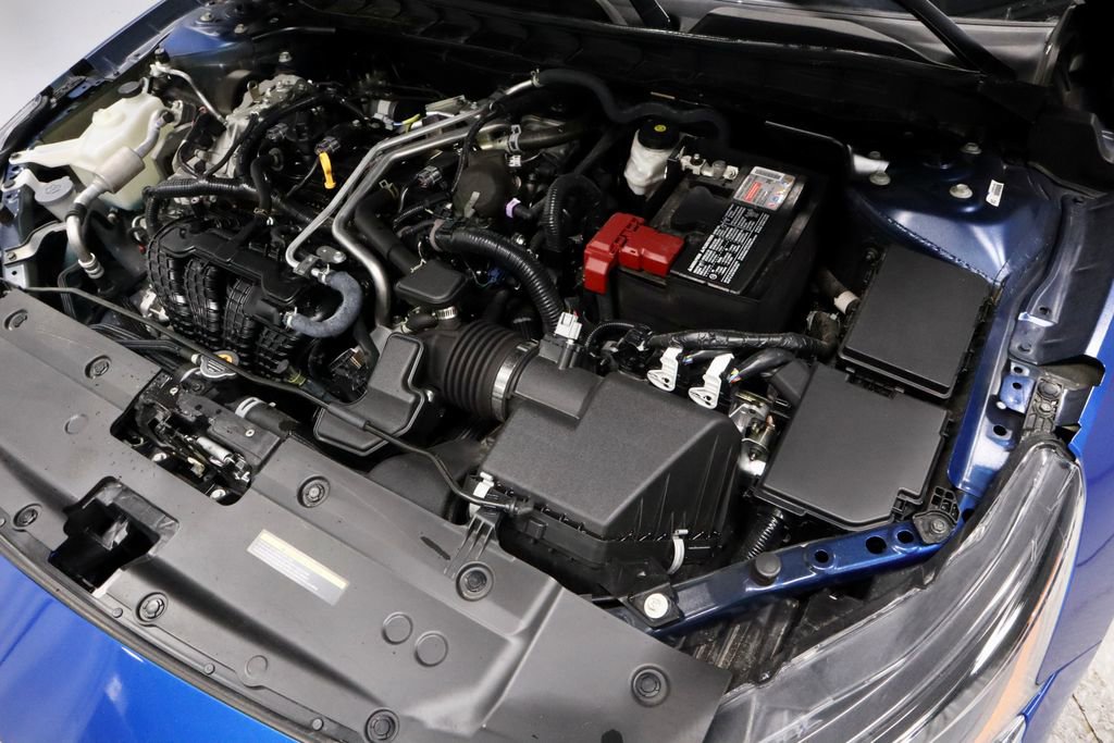 Used 2025 Nissan Altima 2.5 SV FWD image 17
