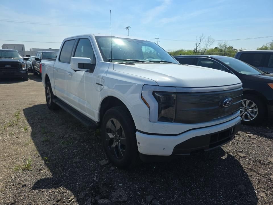 Used 2023 Ford F150 Lightning Lariat AWD/4WD image 2