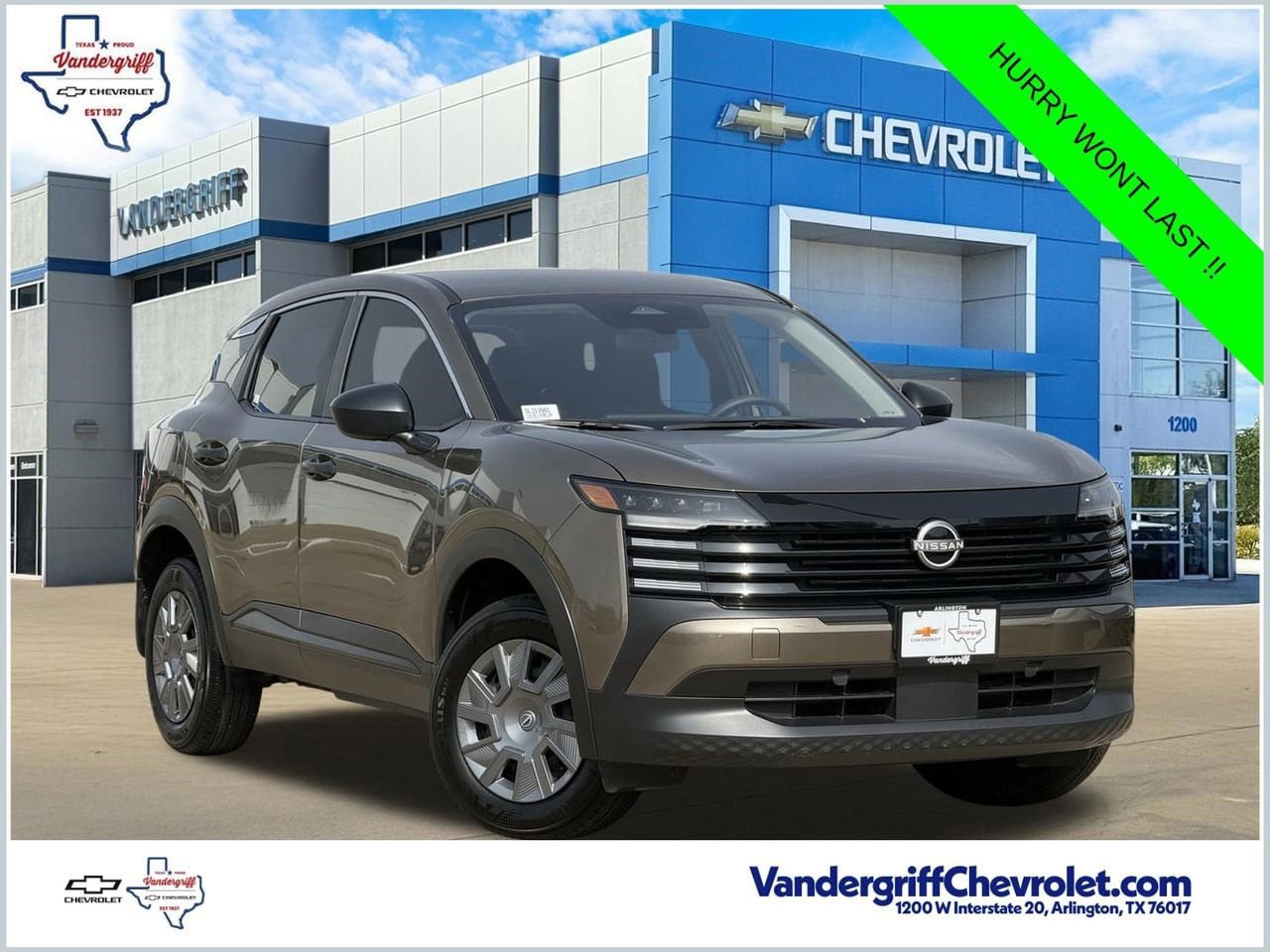 Used 2025 Nissan Kicks S FWD image 1