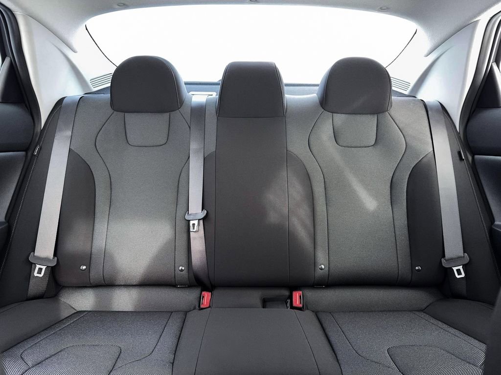 New 2026 Hyundai Elantra SE image 25