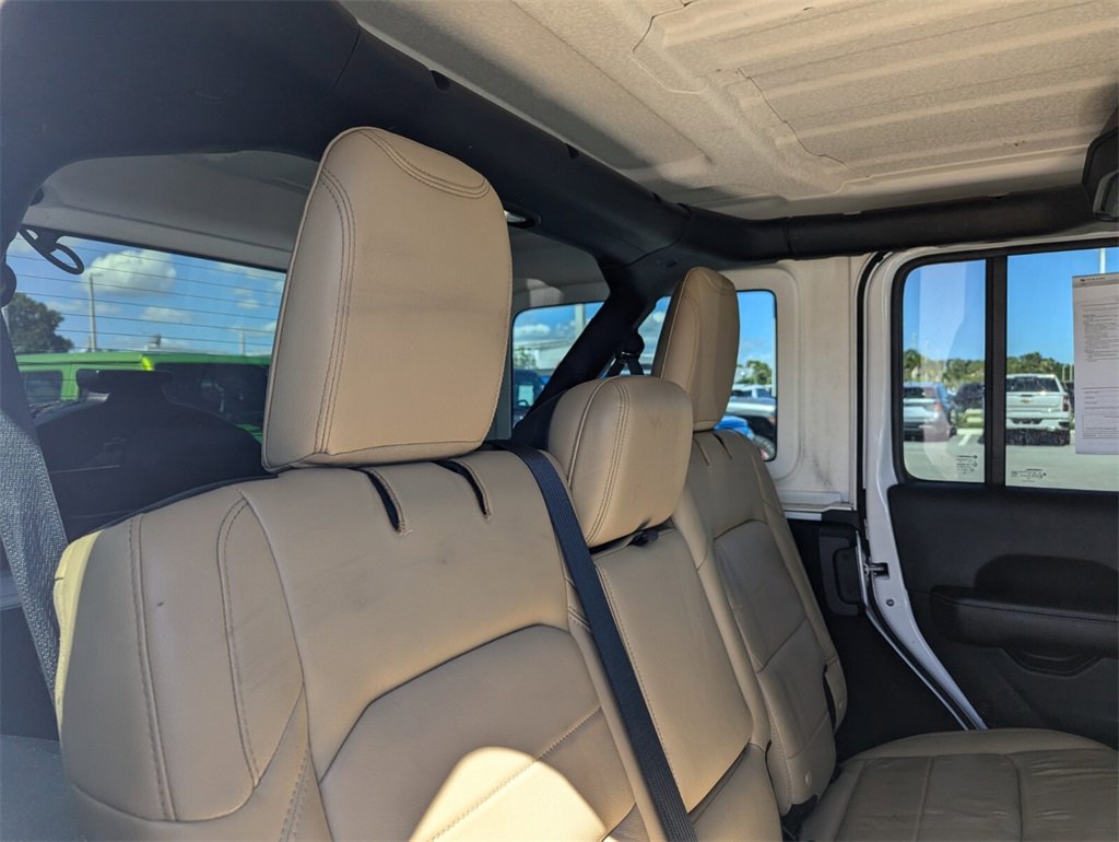 Certified 2018 Jeep Wrangler Unlimited Sahara image 14