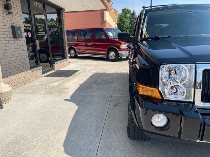Used 2007 Jeep Commander Limited w/ Trailer Tow Group IV AWD/4WD image 5