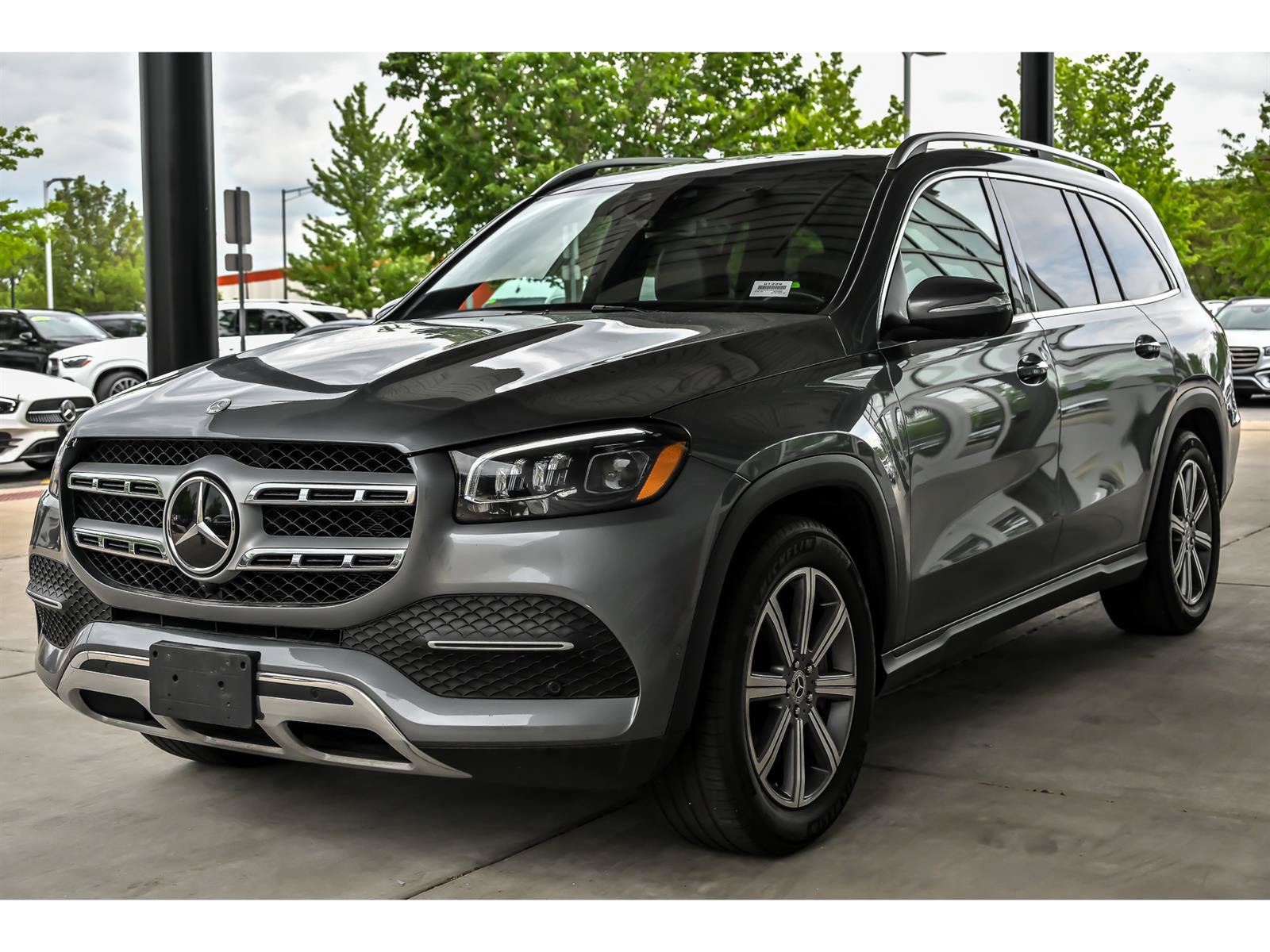 Used 2022 Mercedes-Benz GLS 450 4MATIC image 5