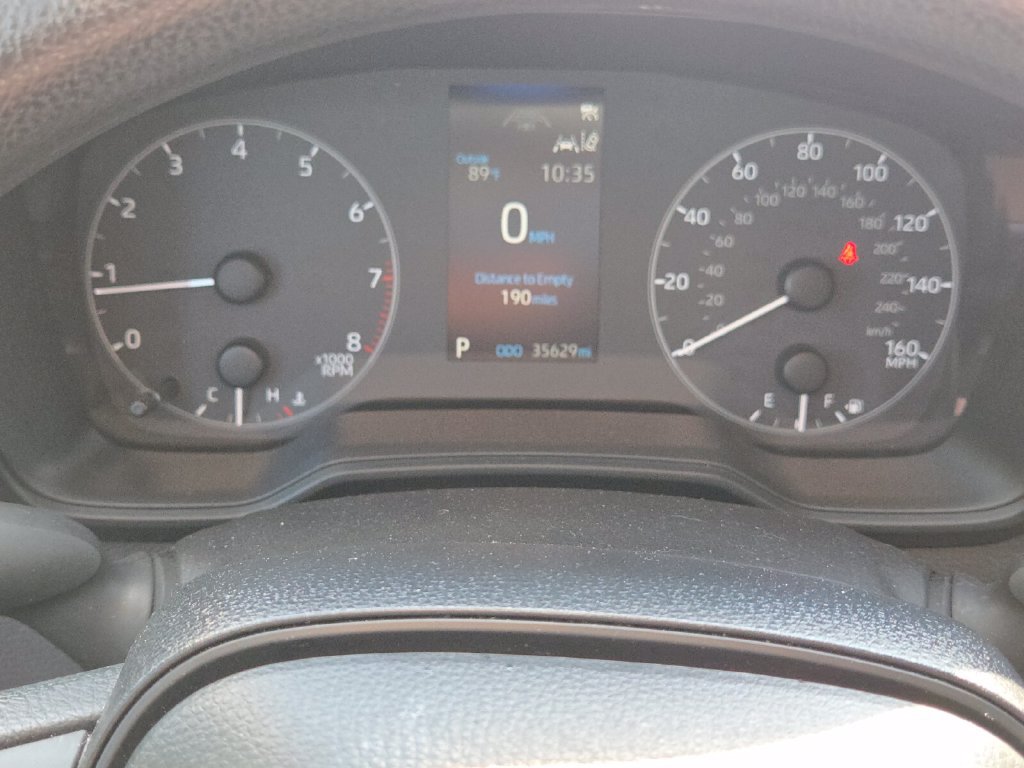 Used 2025 Toyota Corolla LE FWD image 15