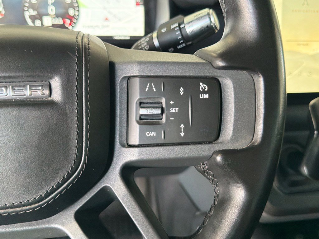 Used 2022 Land Rover Defender 110 X-Dynamic HSE AWD/4WD image 26