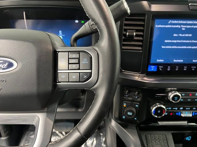 Used 2025 Ford F350 Lariat w/ Black Appearance Package AWD/4WD image 30