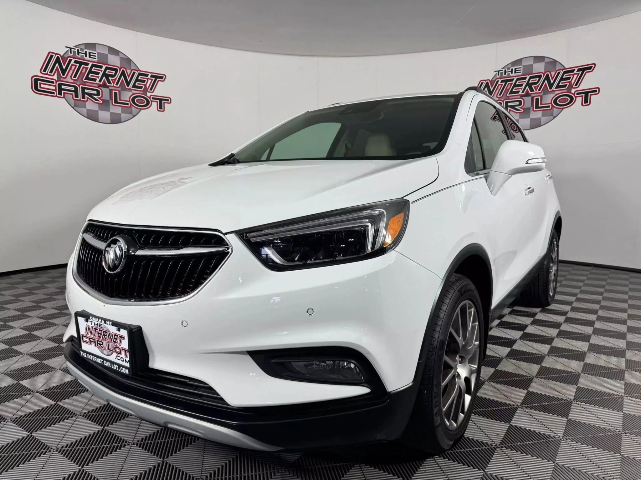 Used 2017 Buick Encore Premium w/ Experience Buick Package image 3