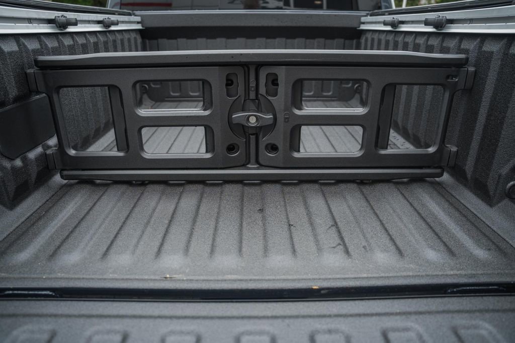 New 2026 RAM 1500 Laramie AWD/4WD image 11