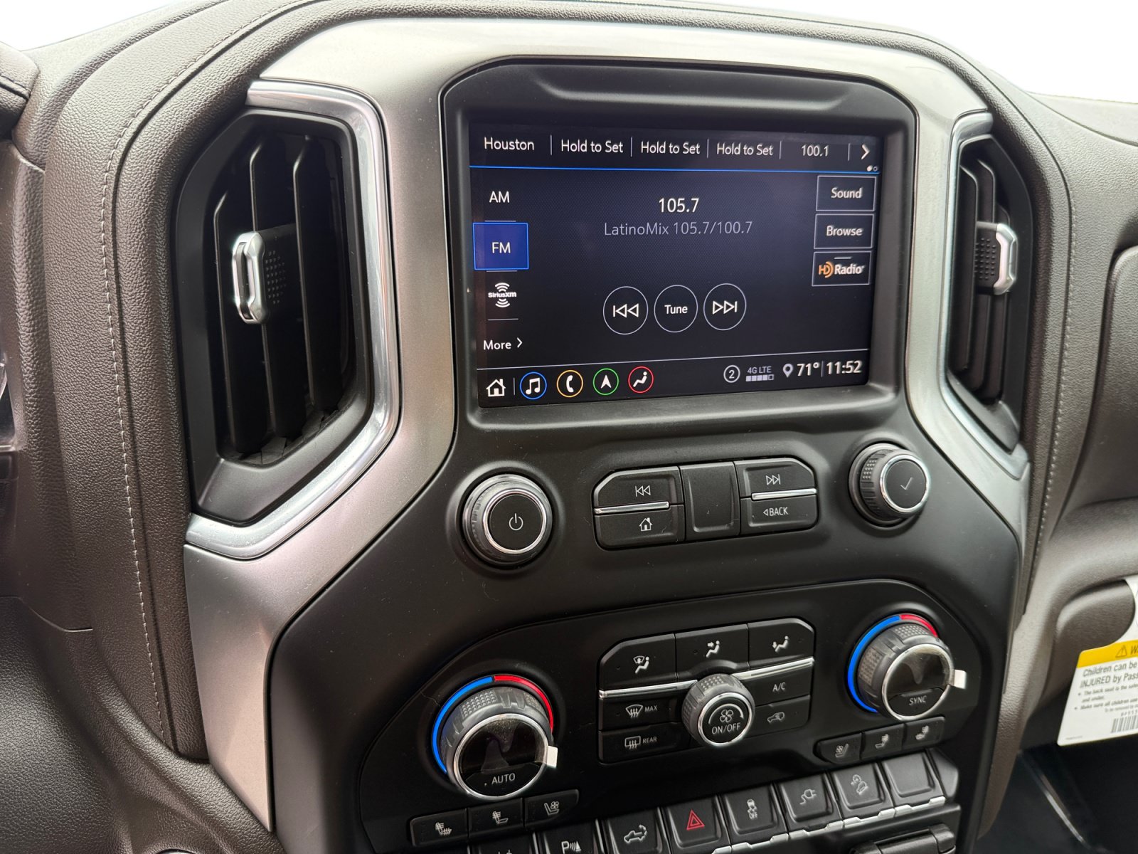 Used 2020 Chevrolet Silverado 2500 LTZ AWD/4WD image 12