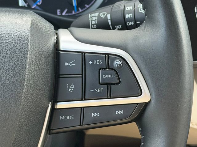 Certified 2022 Toyota Highlander Limited image 28