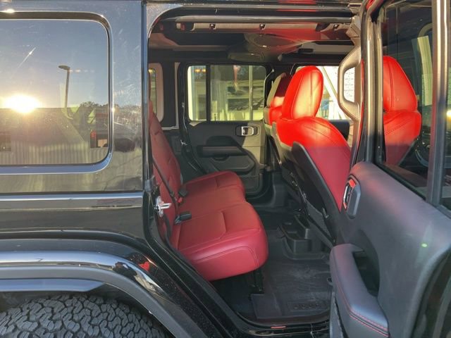 Used 2024 Jeep Wrangler Unlimited Rubicon 392 image 32