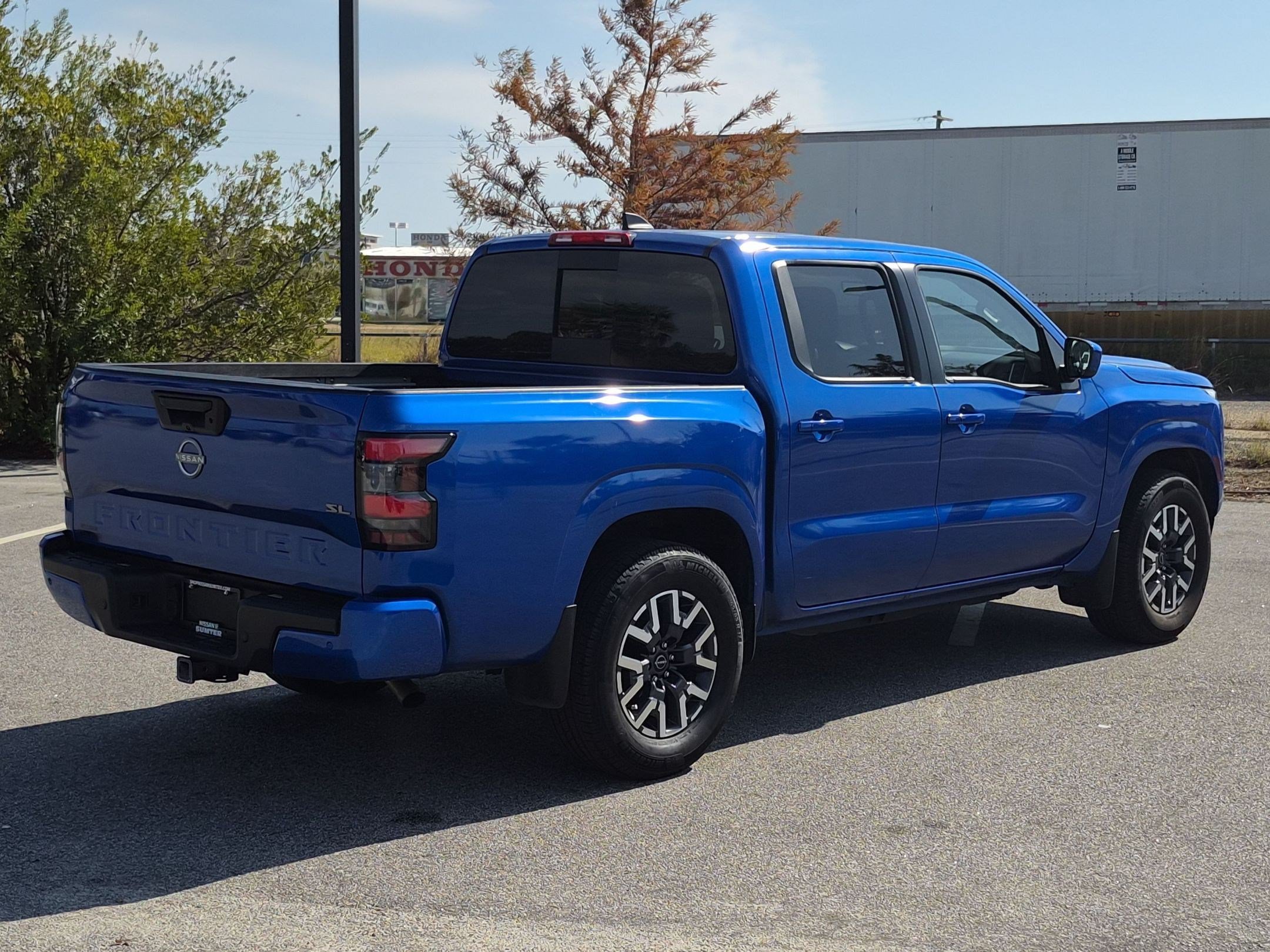 Certified 2024 Nissan Frontier SL w/ Technology Package RWD image 4