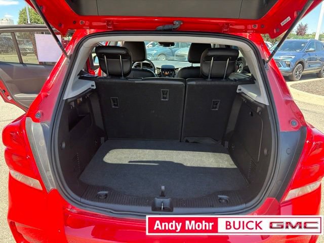 Used 2018 Chevrolet Trax LT w/ Sun & Sound Package FWD image 18