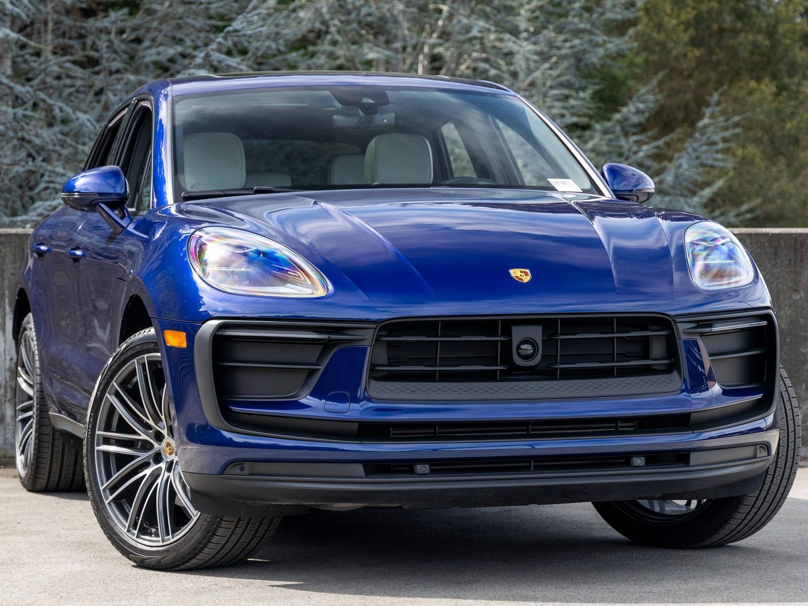 New 2025 Porsche Macan image 6