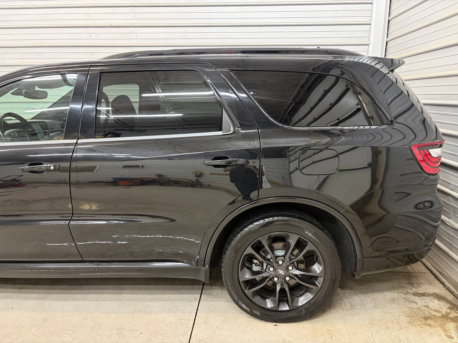 Used 2022 Dodge Durango R/T w/ Hemi Orange Plus Package AWD/4WD image 5
