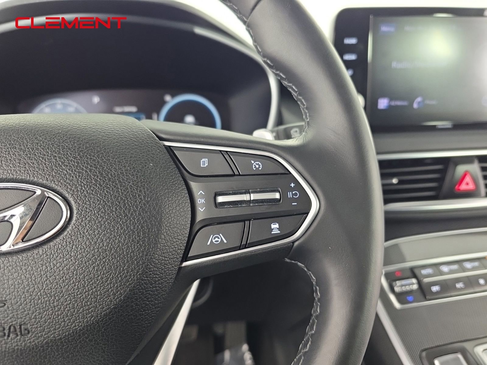 Used 2022 Hyundai Santa Fe SEL w/ Convenience Package image 14