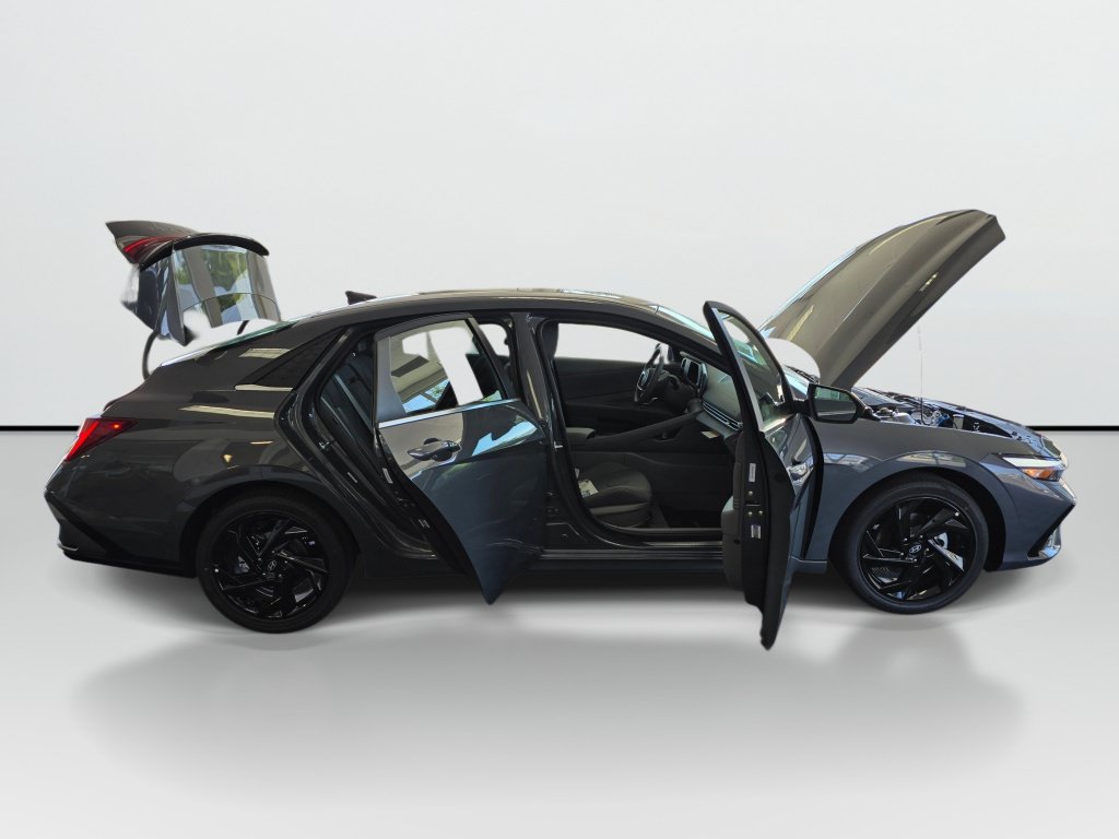 New 2026 Hyundai Elantra SEL Sport Premium FWD image 10