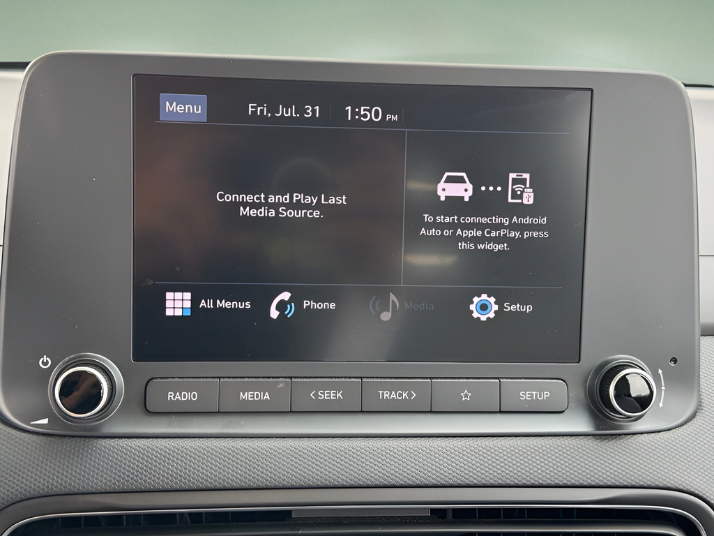 Used 2023 Hyundai Kona SE w/ Cargo Package AWD/4WD image 29
