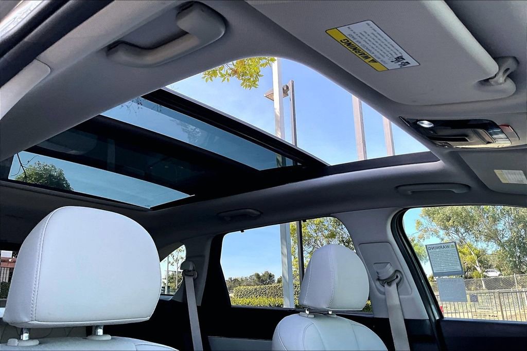 Used 2023 Kia Sorento SX Prestige w/ Panoramic Sunroof Package image 15