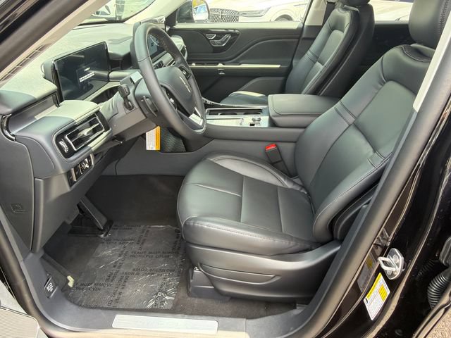 New 2026 Lincoln Aviator 2WD w/ Jet Appearance Package image 10