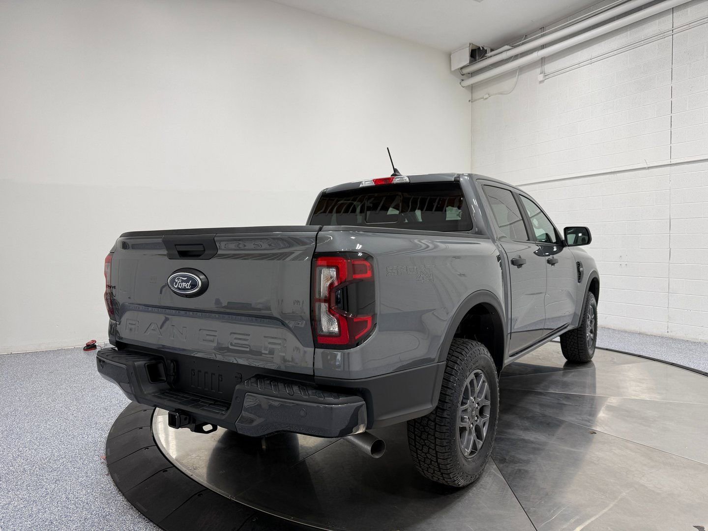 Used 2025 Ford Ranger XLT w/ Trailer Tow Package image 7