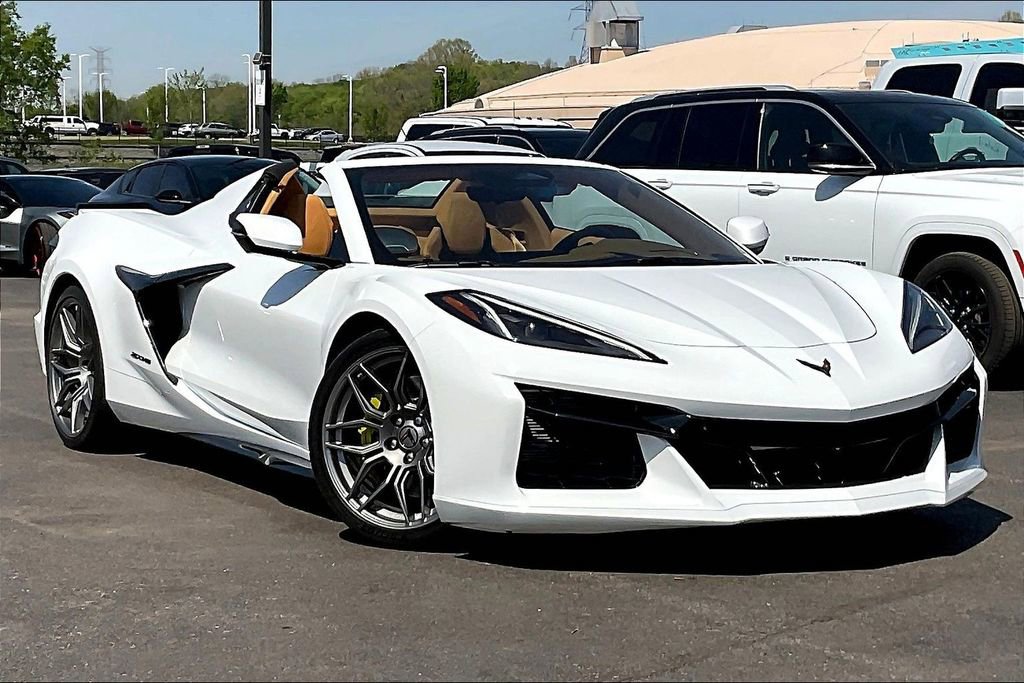 Used 2024 Chevrolet Corvette Z06 image 33
