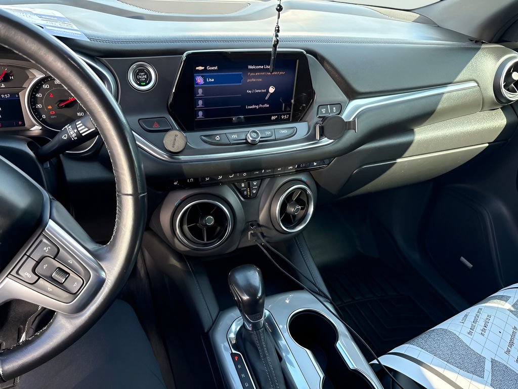 Used 2019 Chevrolet Blazer LT w/ Sound & Technology Package FWD image 10