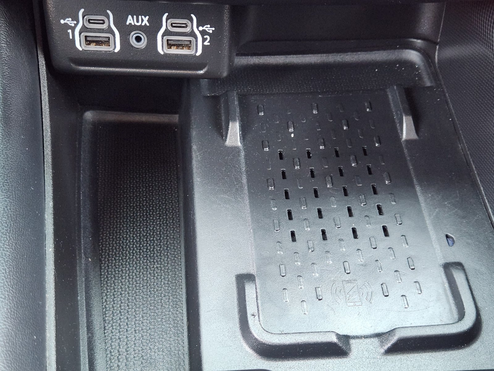 Used 2025 Dodge Durango GT AWD/4WD image 24