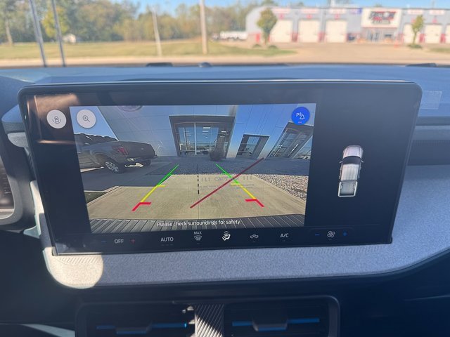 New 2025 Ford Maverick XLT image 12