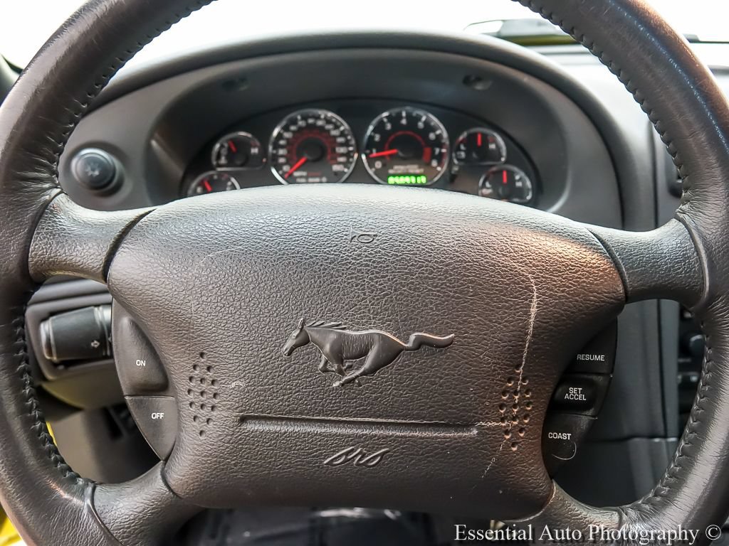 Used 2001 Ford Mustang GT RWD image 11