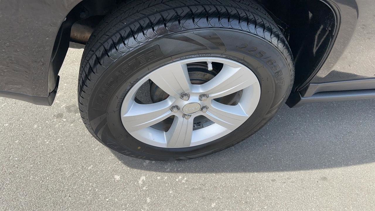 Used 2011 Jeep Compass Sport FWD image 22