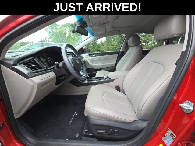 Used 2019 Hyundai Sonata Limited FWD image 11