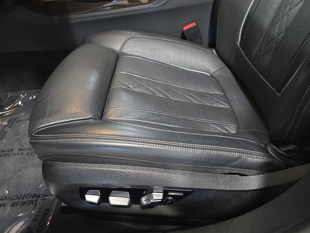 Used 2020 BMW 740i RWD image 25