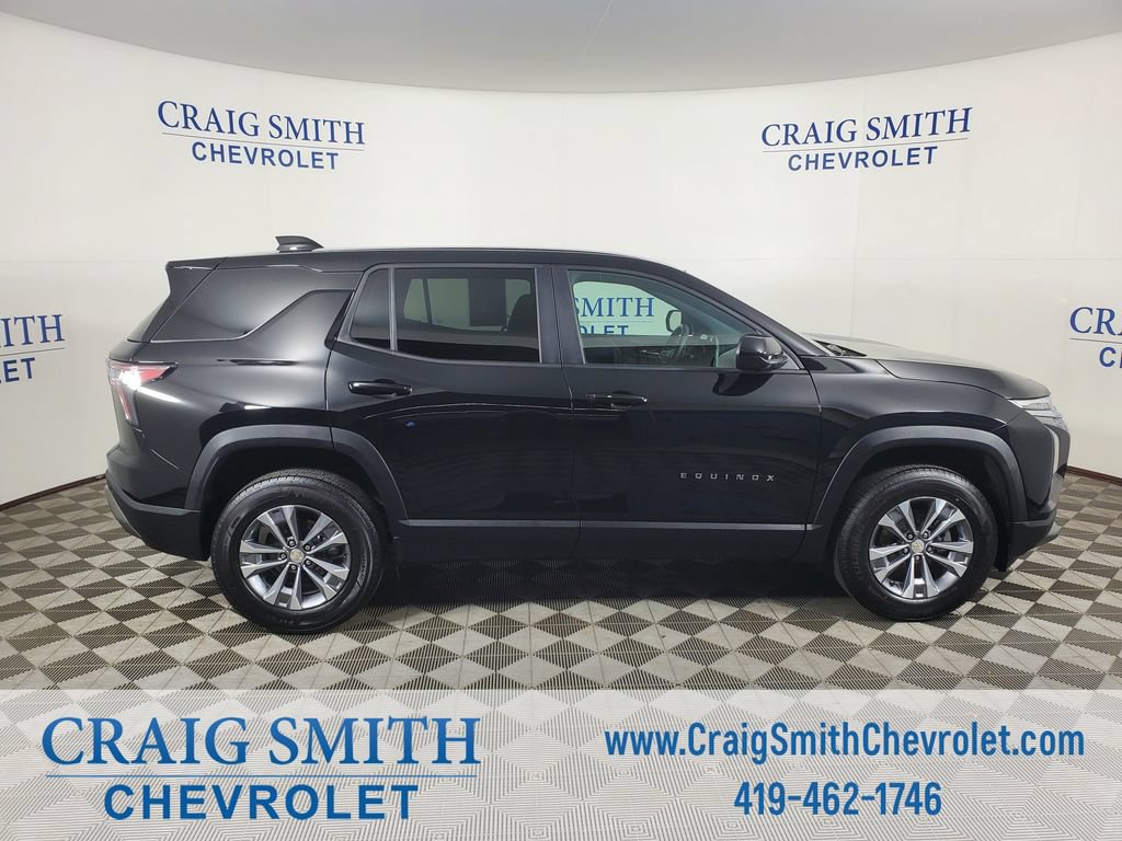 Used 2025 Chevrolet Equinox LT FWD image 6