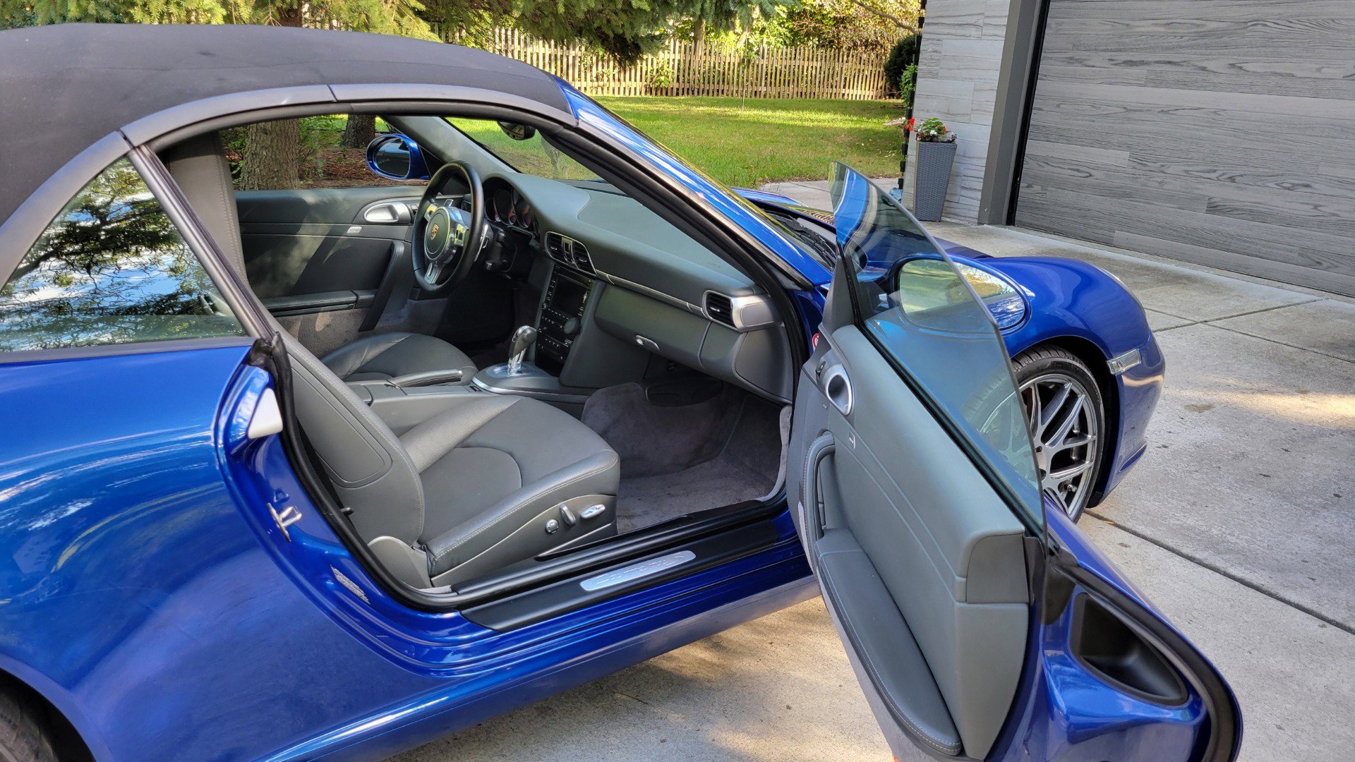 Used 2009 Porsche 911 Carrera S RWD image 4