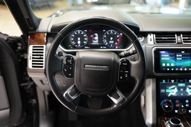 Used 2020 Land Rover Range Rover Long Wheelbase HSE AWD/4WD image 27