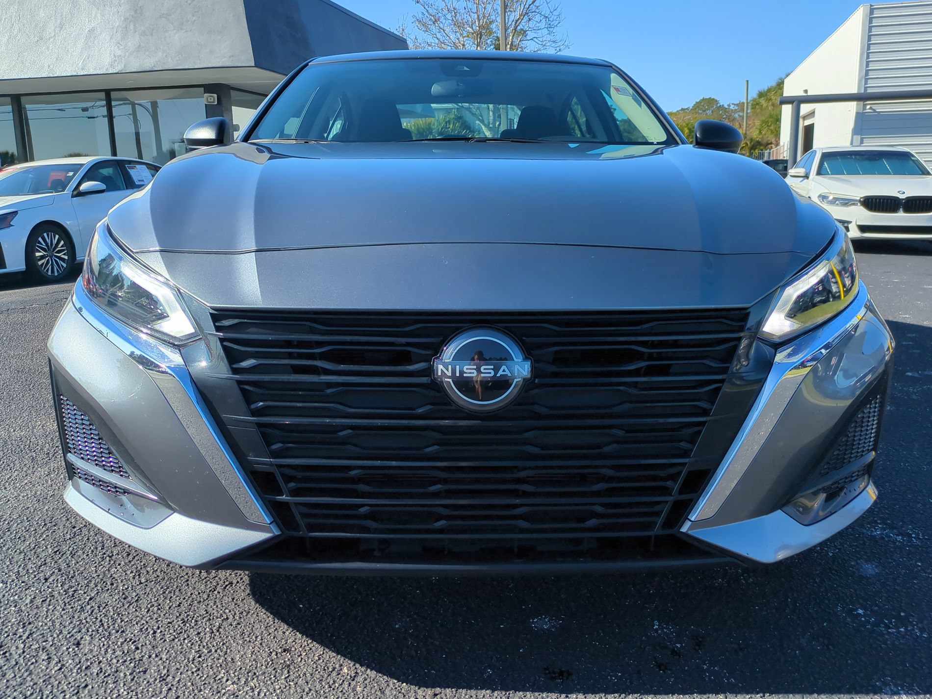 Certified 2024 Nissan Altima 2.5 SV FWD image 9