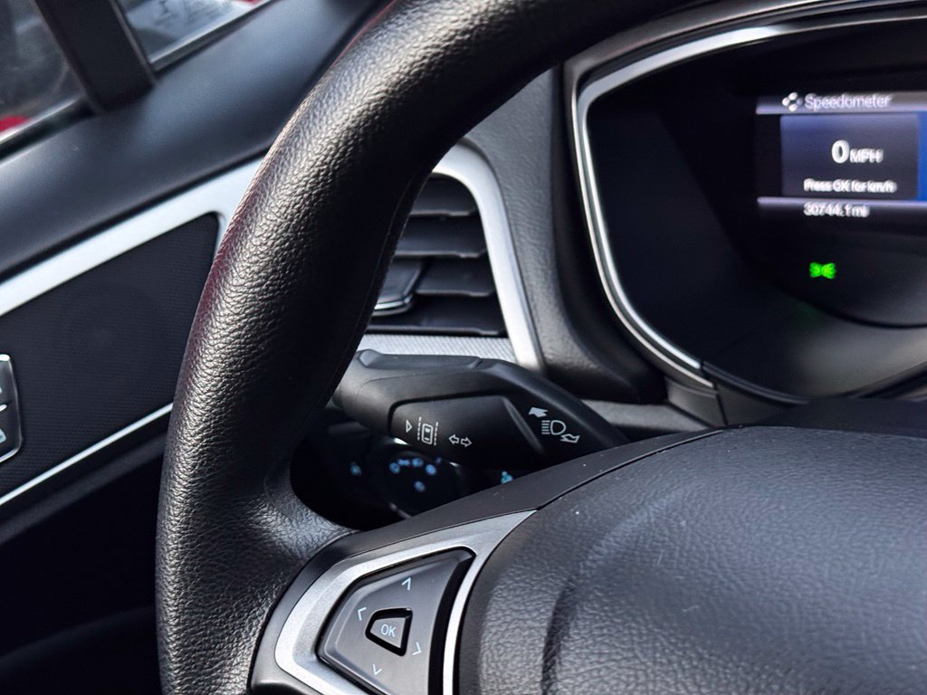 Certified 2019 Ford Fusion SE FWD image 31