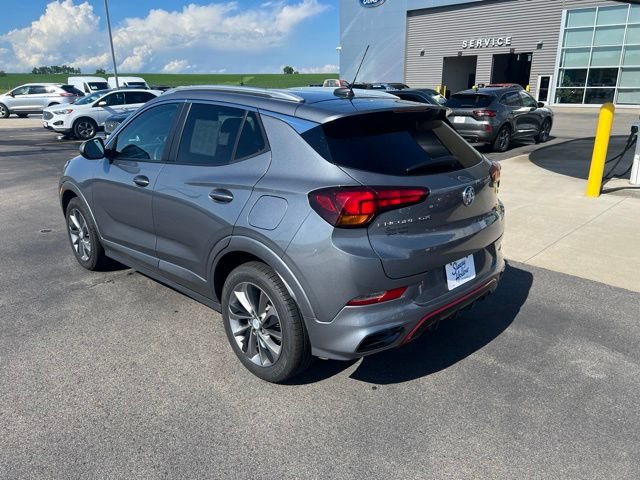 Used 2021 Buick Encore GX Select w/ Sport Touring Package FWD image 7