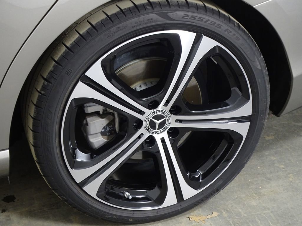 Used 2023 Mercedes-Benz C 300 Sedan image 42