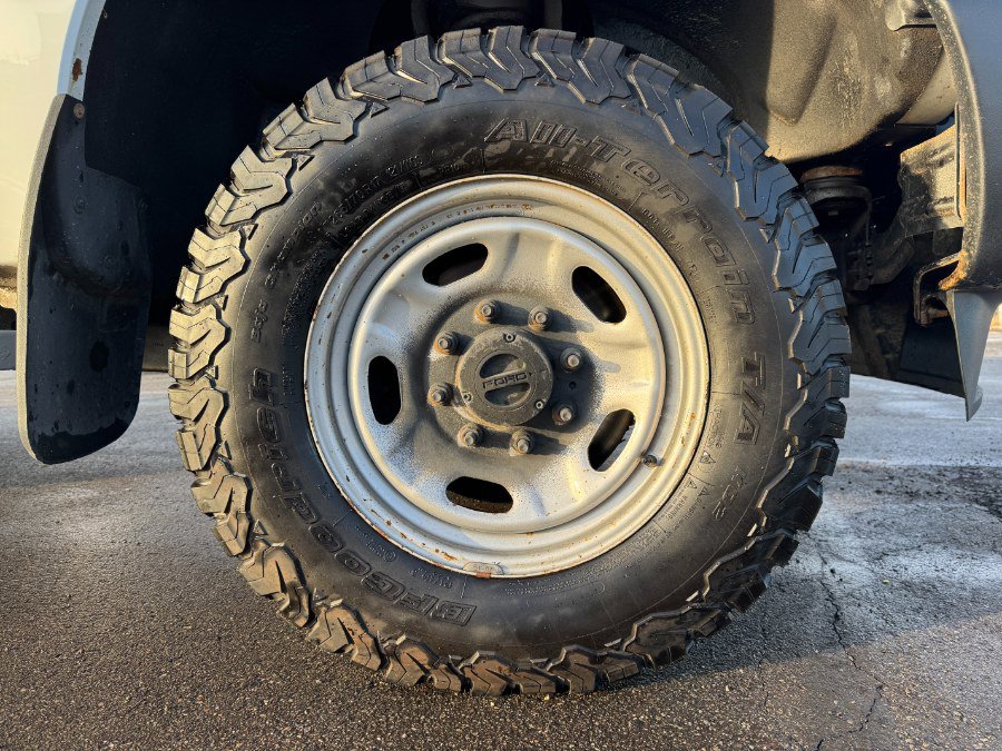 Used 2016 Ford F250 XL w/ Snow Plow Prep Package image 13