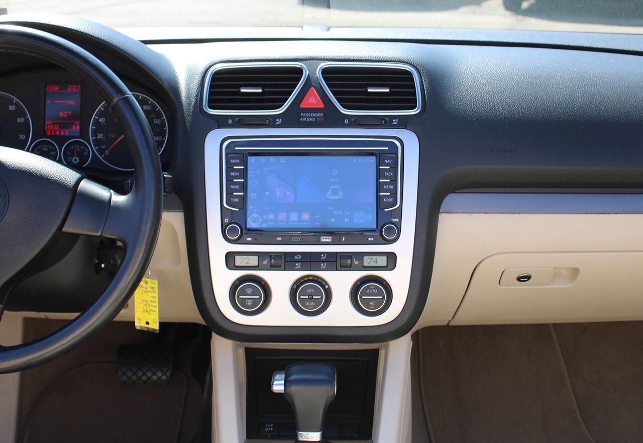 Used 2009 Volkswagen Eos Komfort FWD image 19