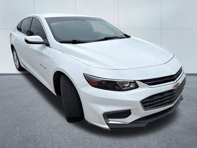 Used 2017 Chevrolet Malibu LT FWD image 5