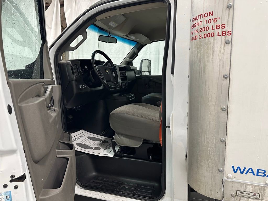 Used 2022 Chevrolet Express 3500 w/ Power Convenience Package image 10
