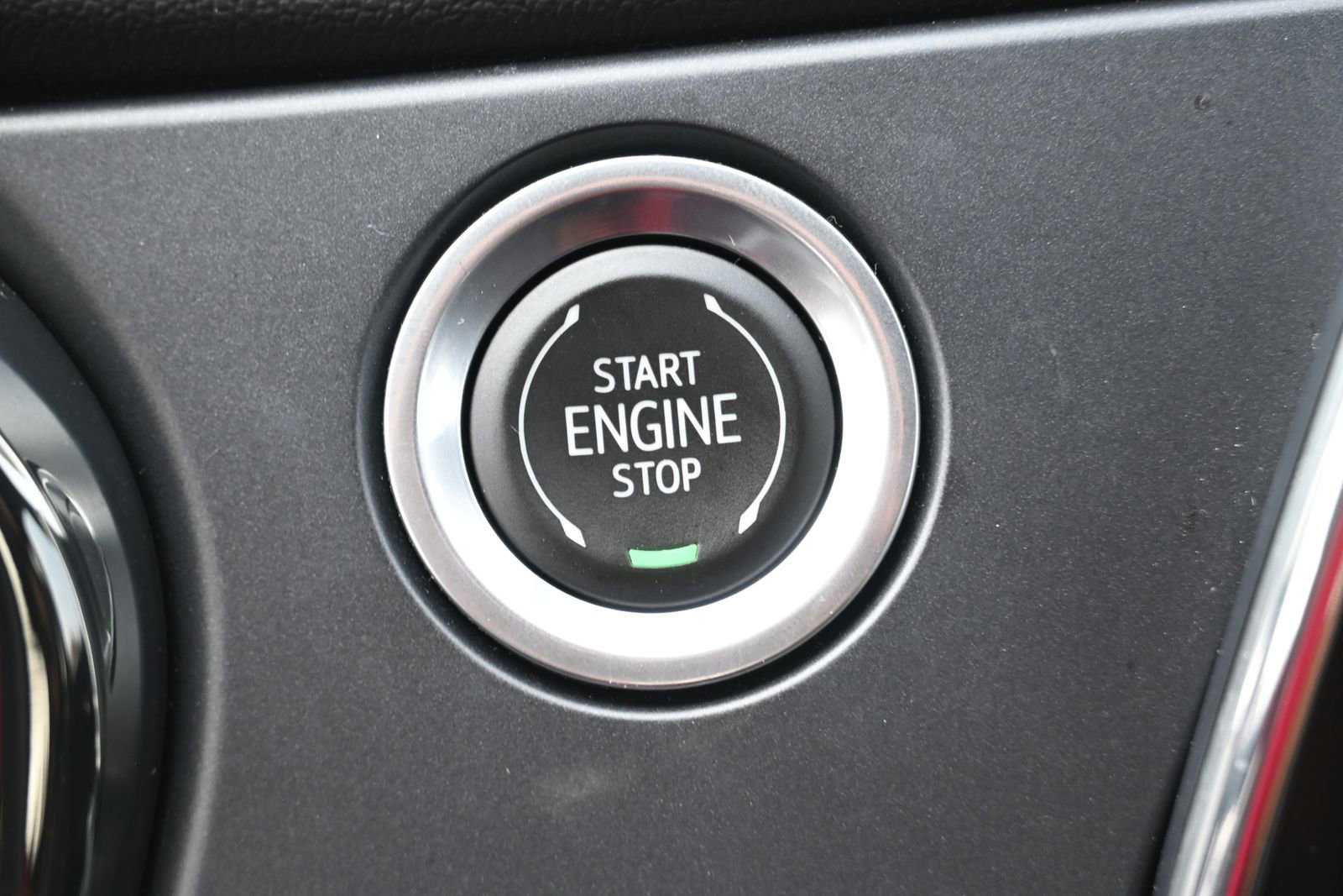 Used 2022 Chevrolet Blazer RS w/ Enhanced Convenience Package image 17