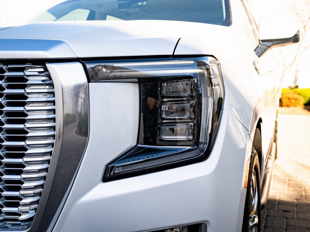 Used 2021 GMC Yukon XL Denali image 18