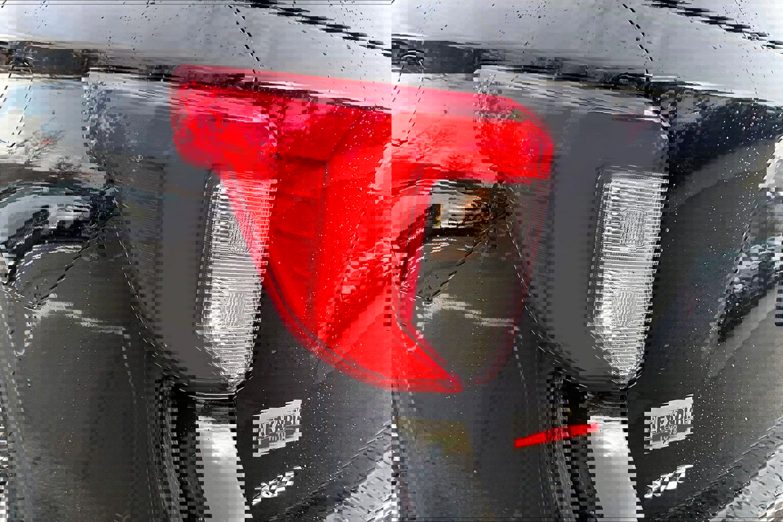 Used 2022 Ford Explorer XLT w/ Equipment Group 202A image 28