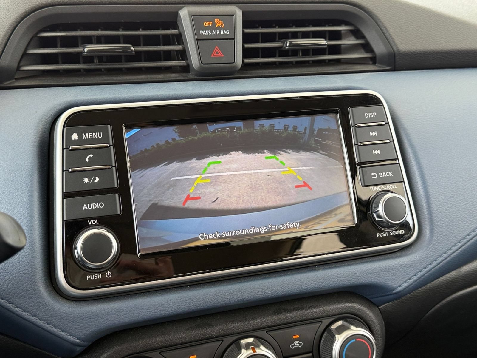 Used 2025 Nissan Versa SV FWD image 20