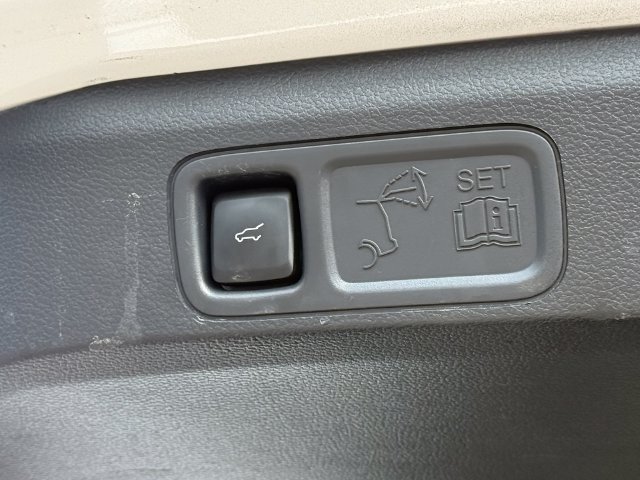 Certified 2024 Ford Expedition Limited AWD/4WD image 29